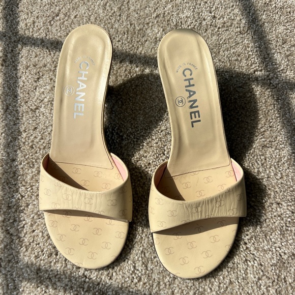 Rare Chanel Monogram Kitten Heels - Picture 1 of 11